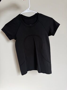 Lululemon Swiftly Tech Short-Sleeve Tee
